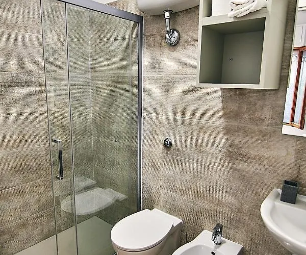 Sanbenedetto ゲストハウス